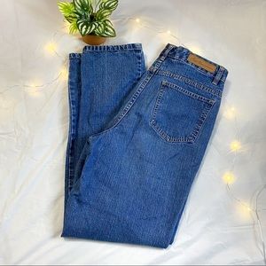 Woman’s Bill Blass Vintage Easy Fit Jeans
